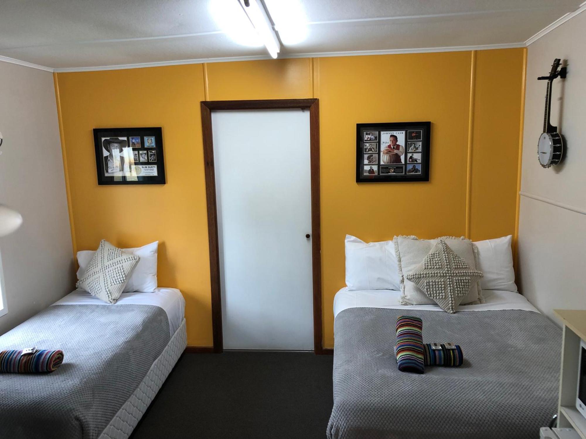 Acacia Motel Chinchilla Eksteriør bilde