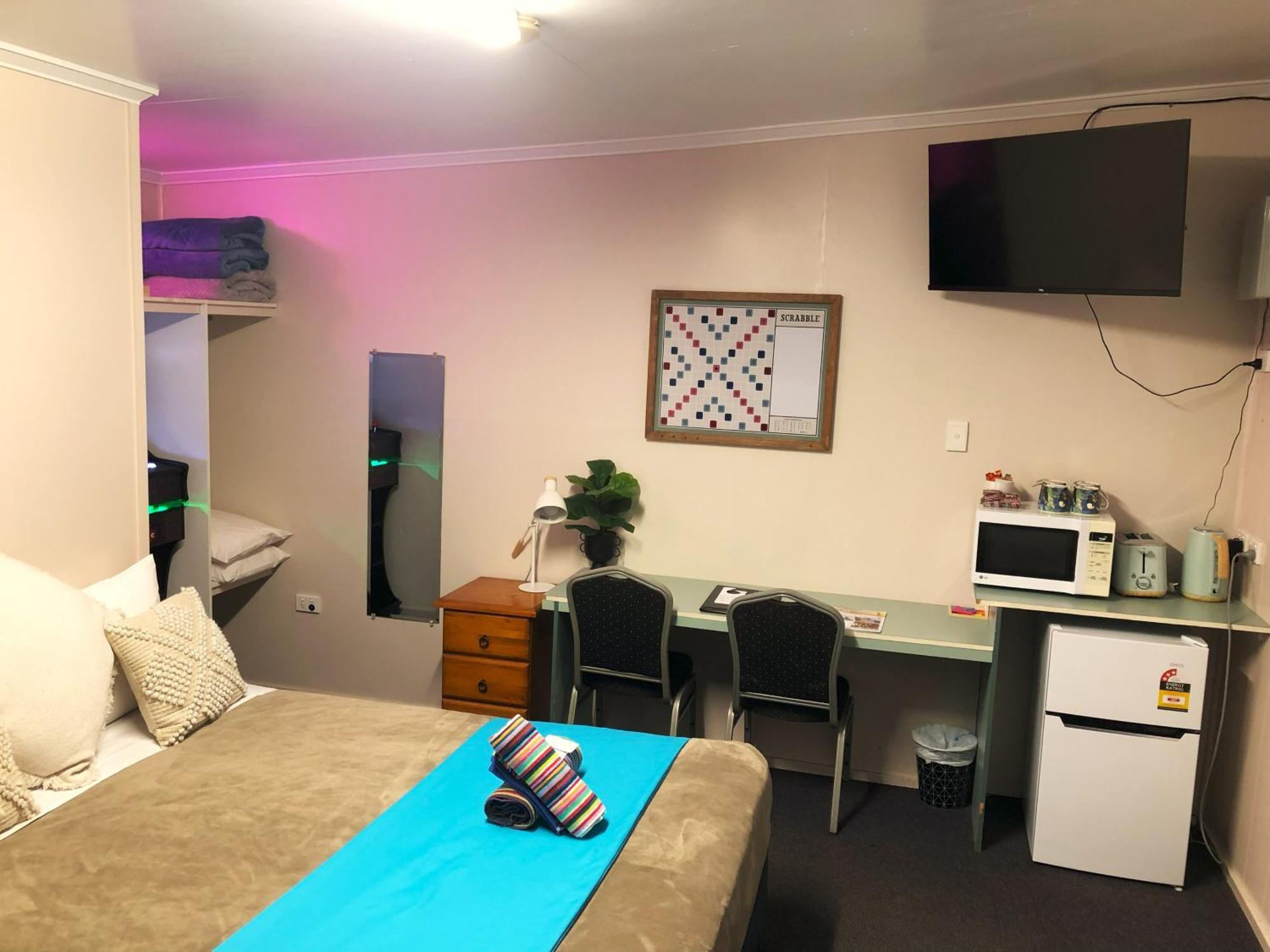 Acacia Motel Chinchilla Eksteriør bilde